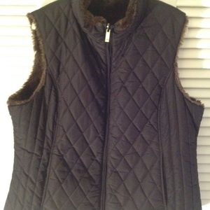 Weatherproof vest reversible